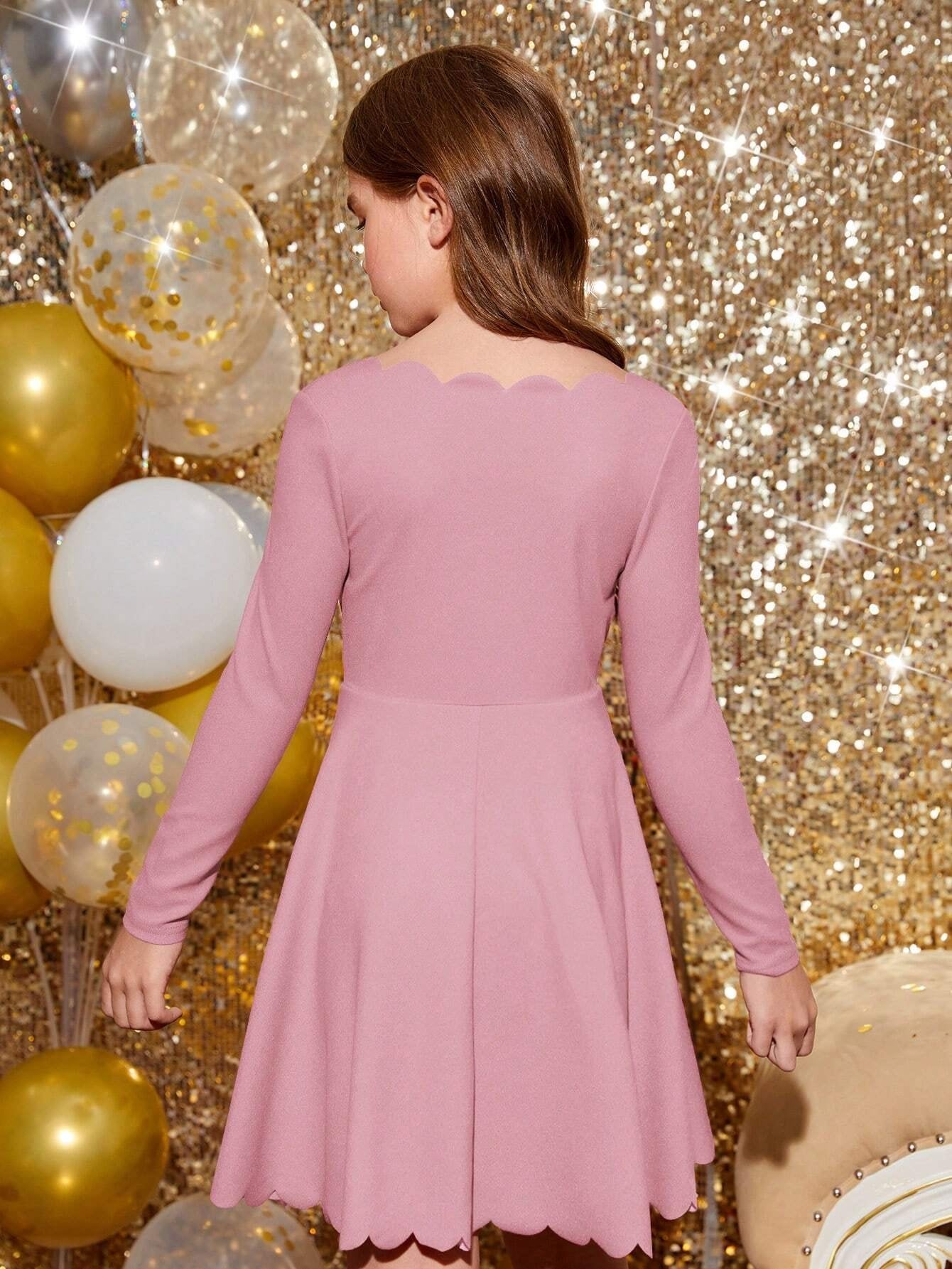 Vestido Rosa Pálido con Diseño Acampanado para Niña