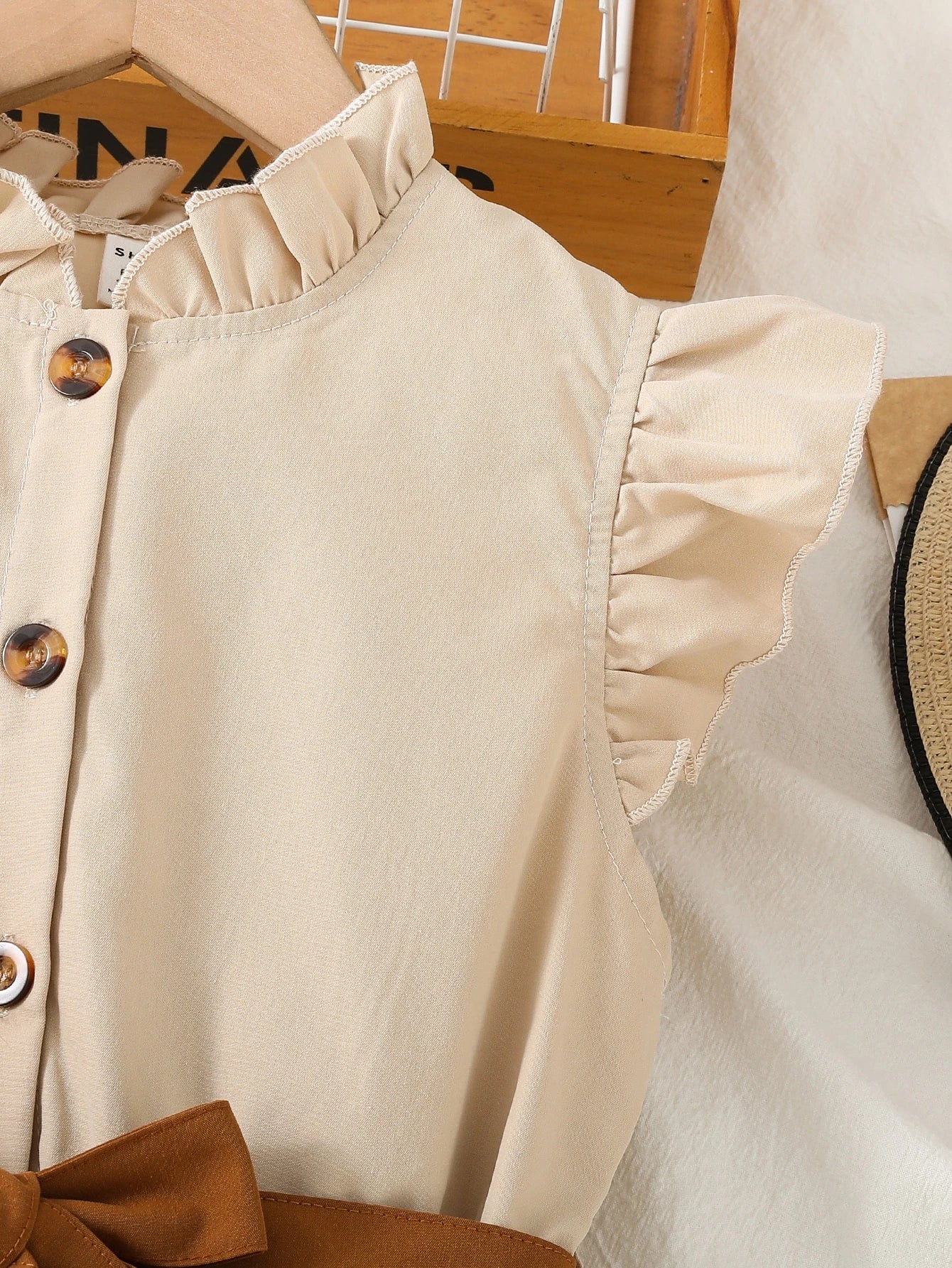 Vestido Albaricoque Para Niña Con Cinturón Marrón