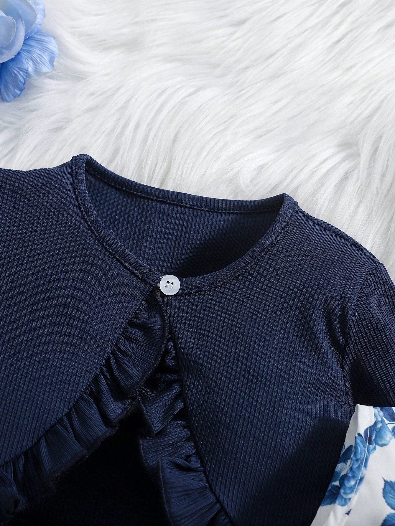 Conjunto Floral Azul Con Vestido Y Cárdigan Para Niña