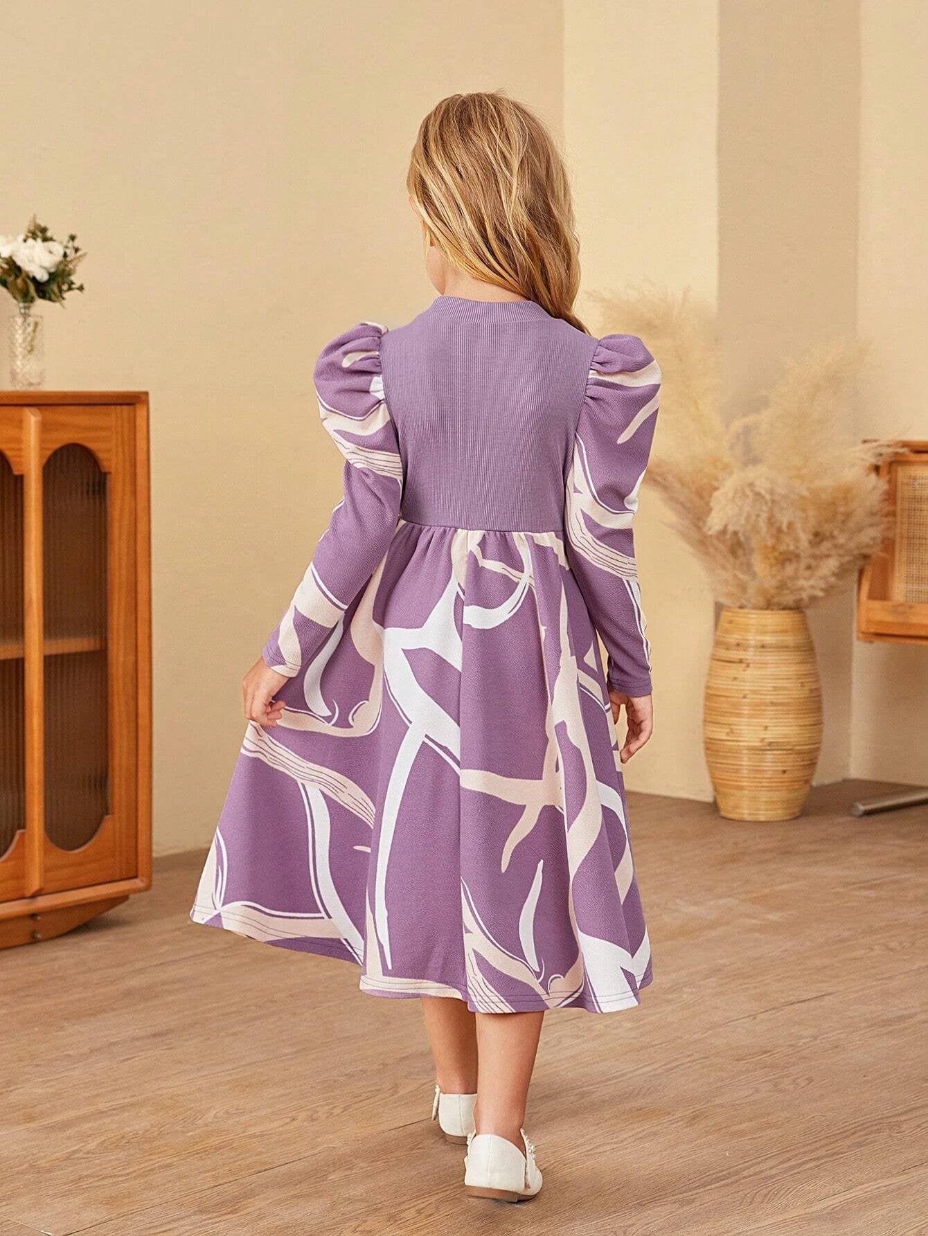 Vestido Morado Con Estampado Floral Y Manga Abullonada Para Niña