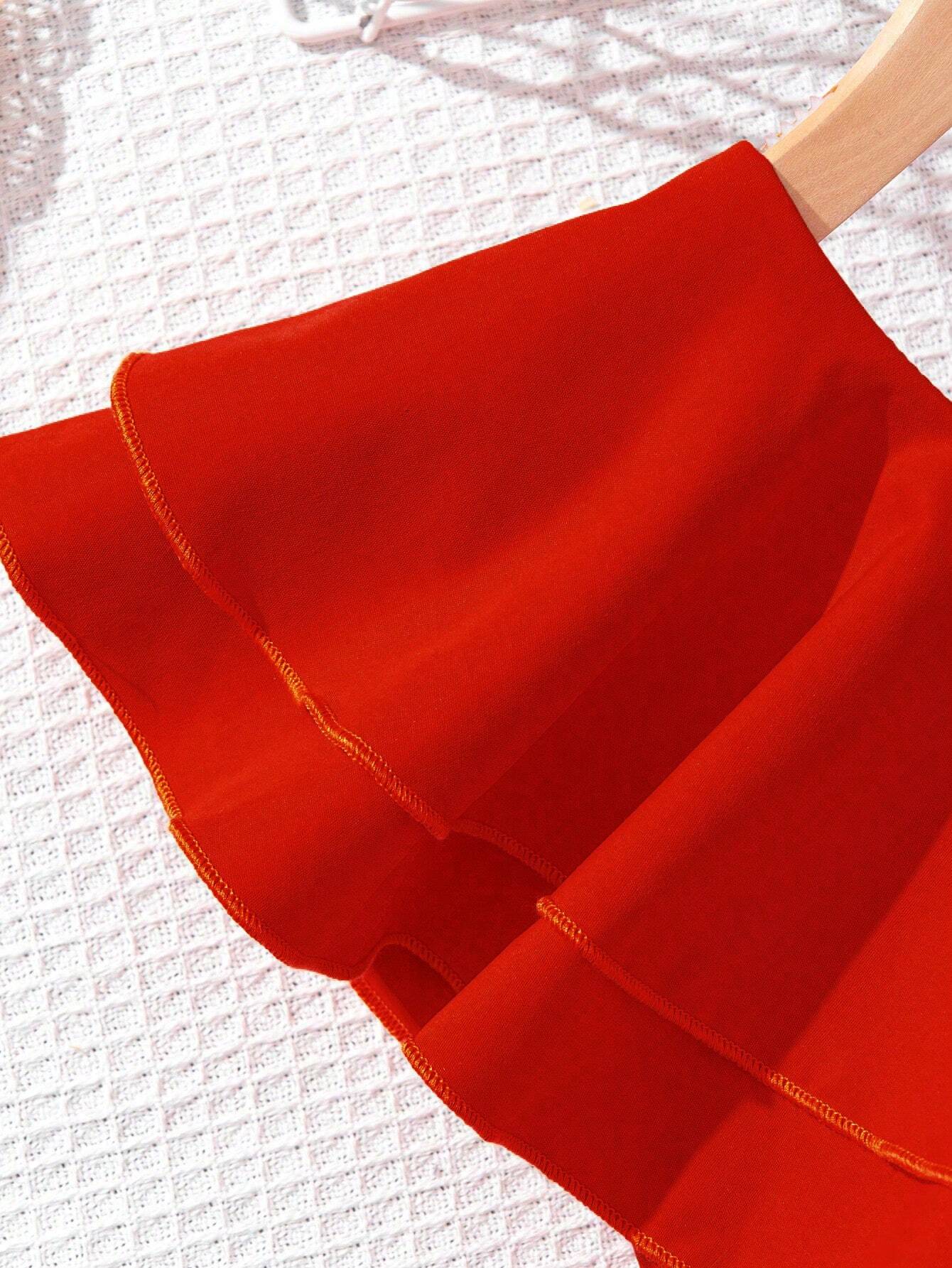 Vestido Rojo Con Volantes Y Cinturón Para Niña