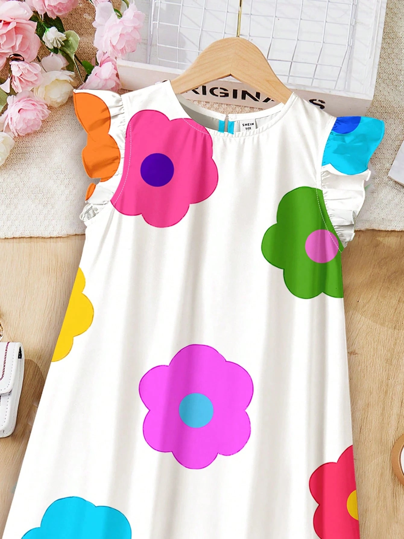 Vestido Blanco Con Flores De Colores Para Niña