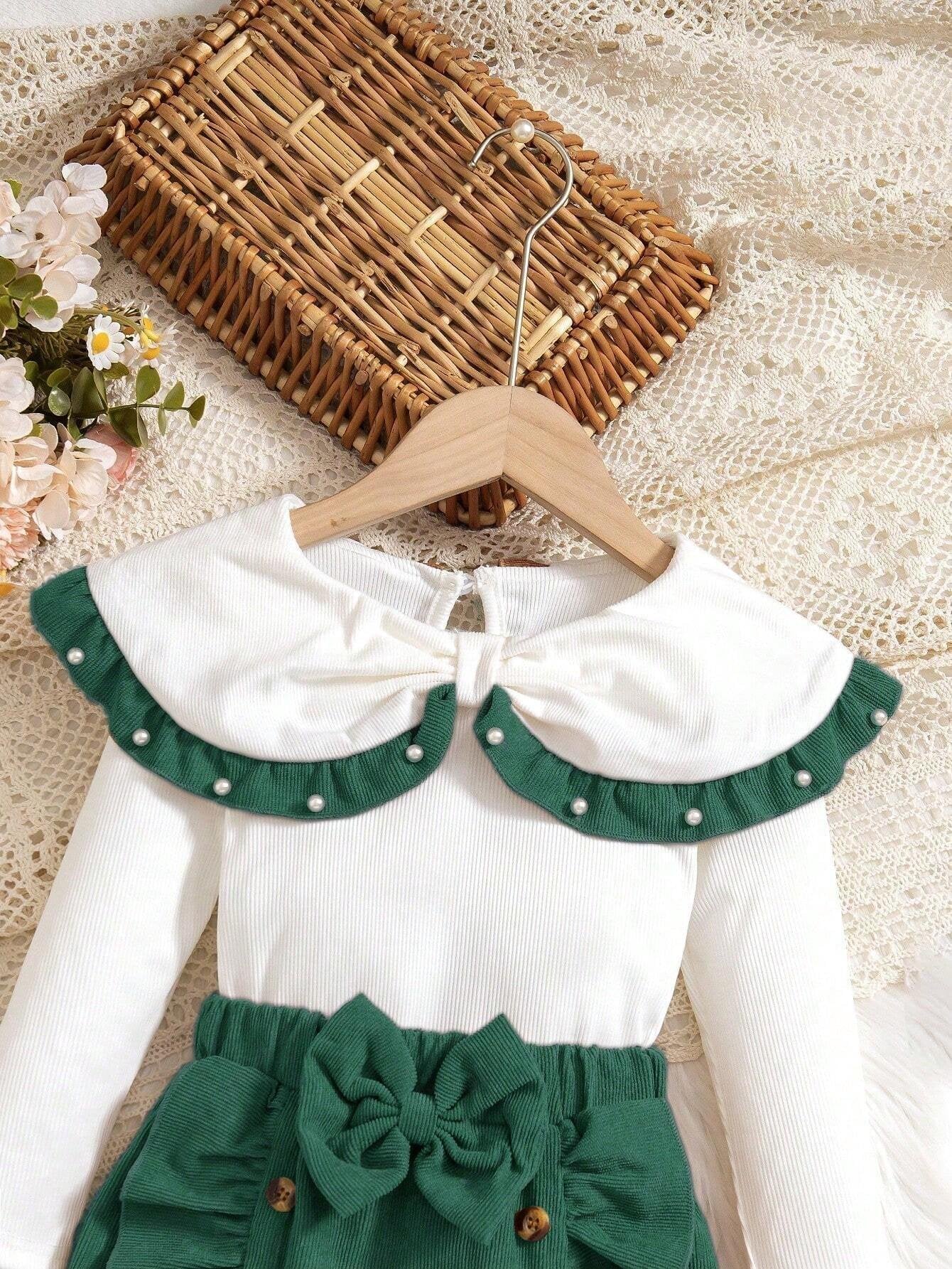Conjunto con Blusa y Falda Verde con Volantes Para Niña