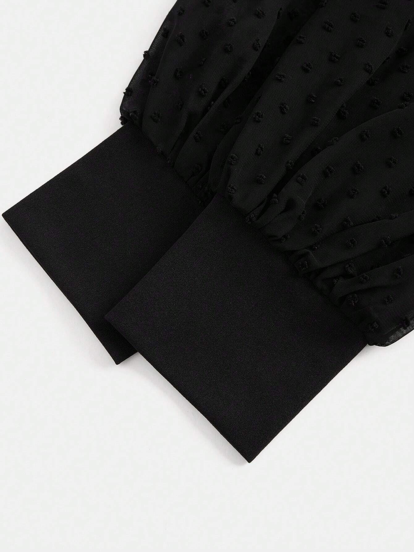 Vestido Negro Con Mangas De Gasa Y Botones Dorados Para Niña