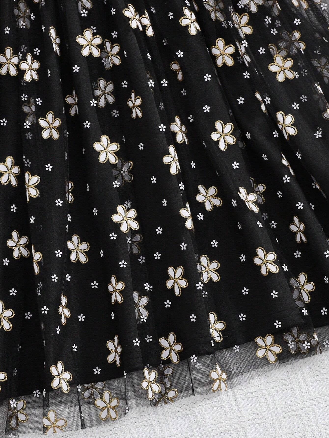 Vestido Negro Con Mangas Transparentes Bordadas Para Niña