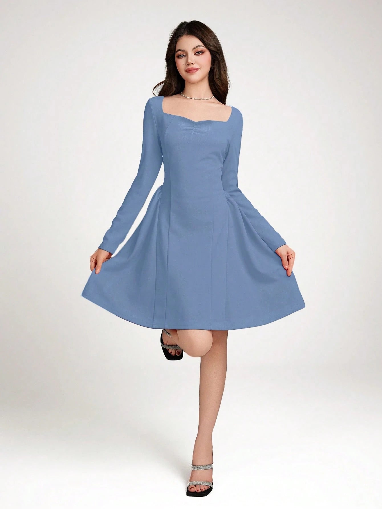 Vestido Celeste Con Escote Corazón Para Adolescente