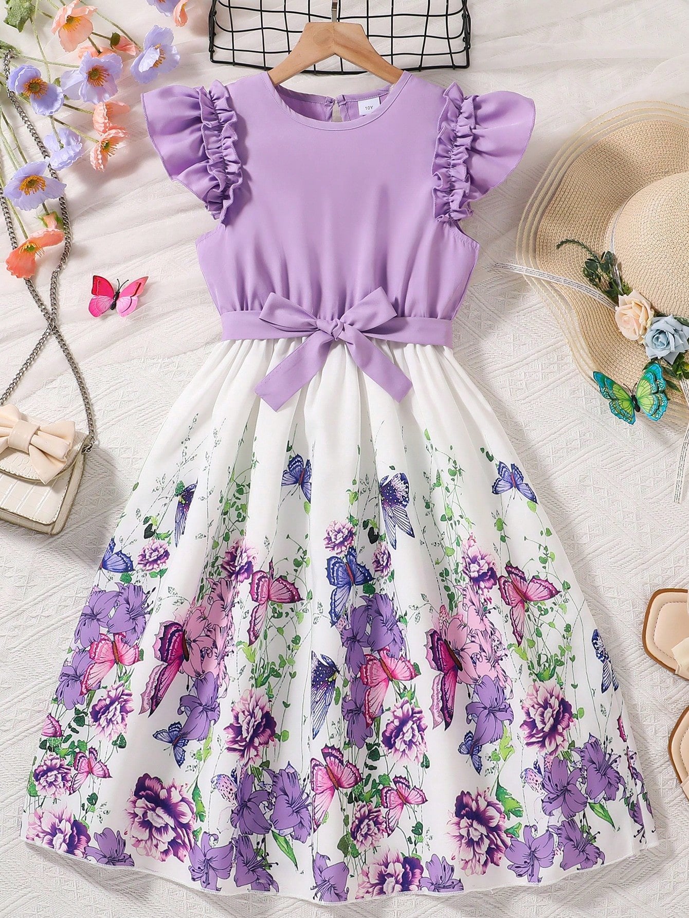 Vestido Lila Con Volantes Y Falda Floral Para Niña
