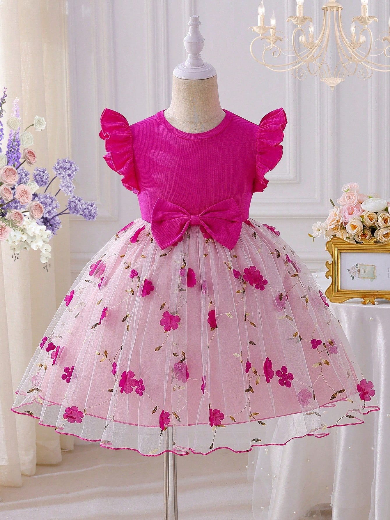 Vestido Rosa Fucsia Con Bordado Floral Para Niña