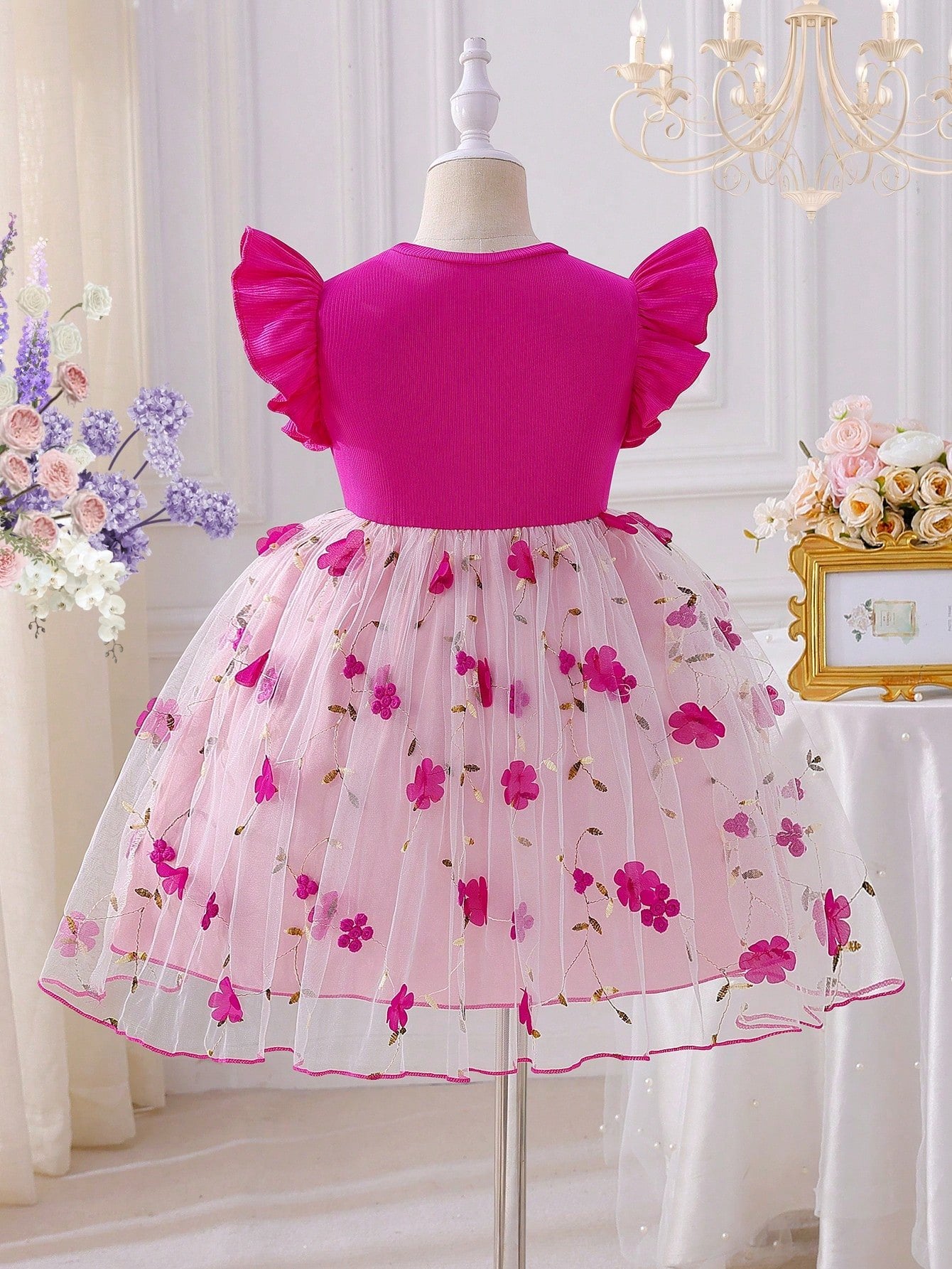 Vestido Rosa Fucsia Con Bordado Floral Para Niña