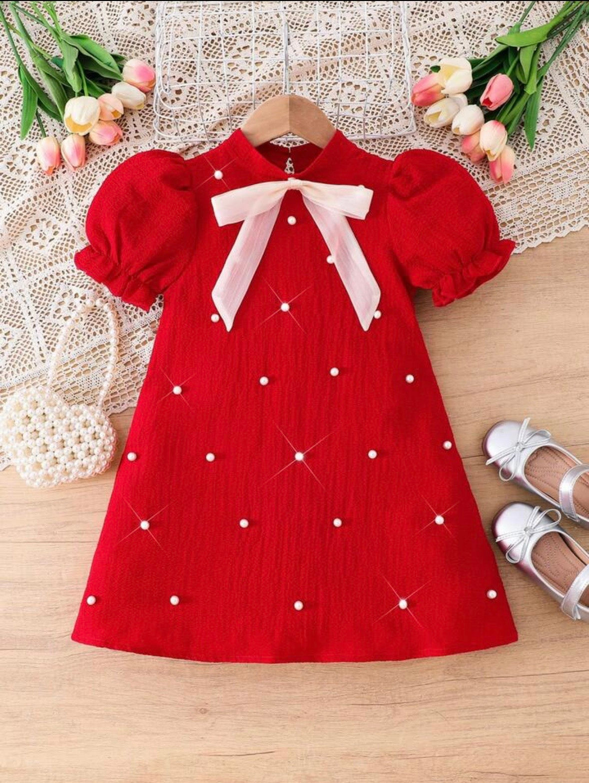 Vestido sólido de textura tejida con mangas abullonadas, decoración de perlas y silueta evasé elegante