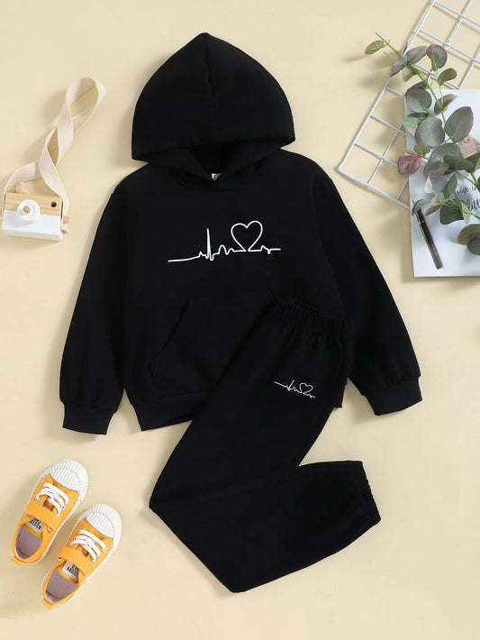 Conjunto Sudadera Y Pantalón Deportivo Negra Con Corazón Para Niña