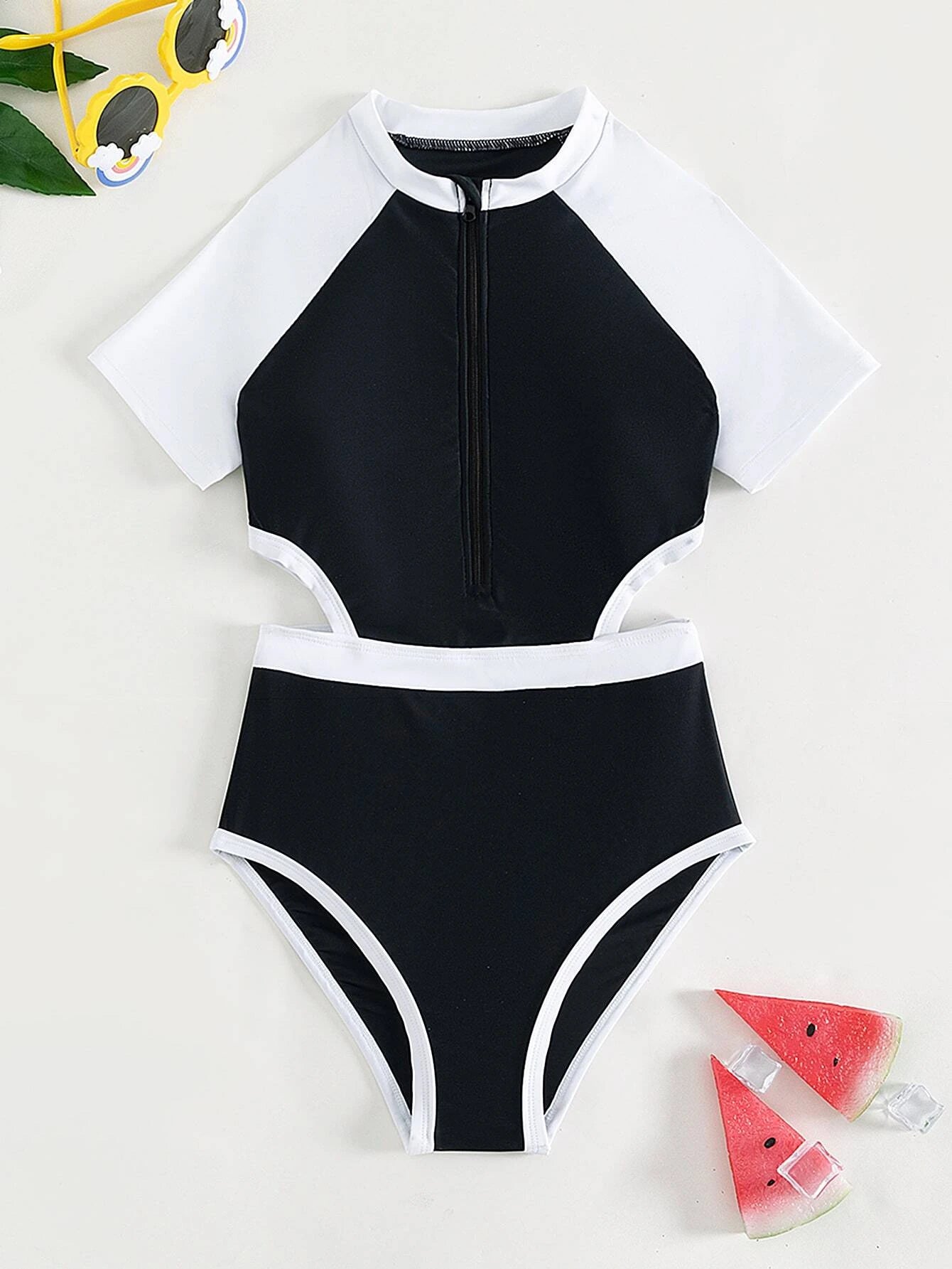 Traje de Baño Deportivo Para Niñas - Blanco y Negro