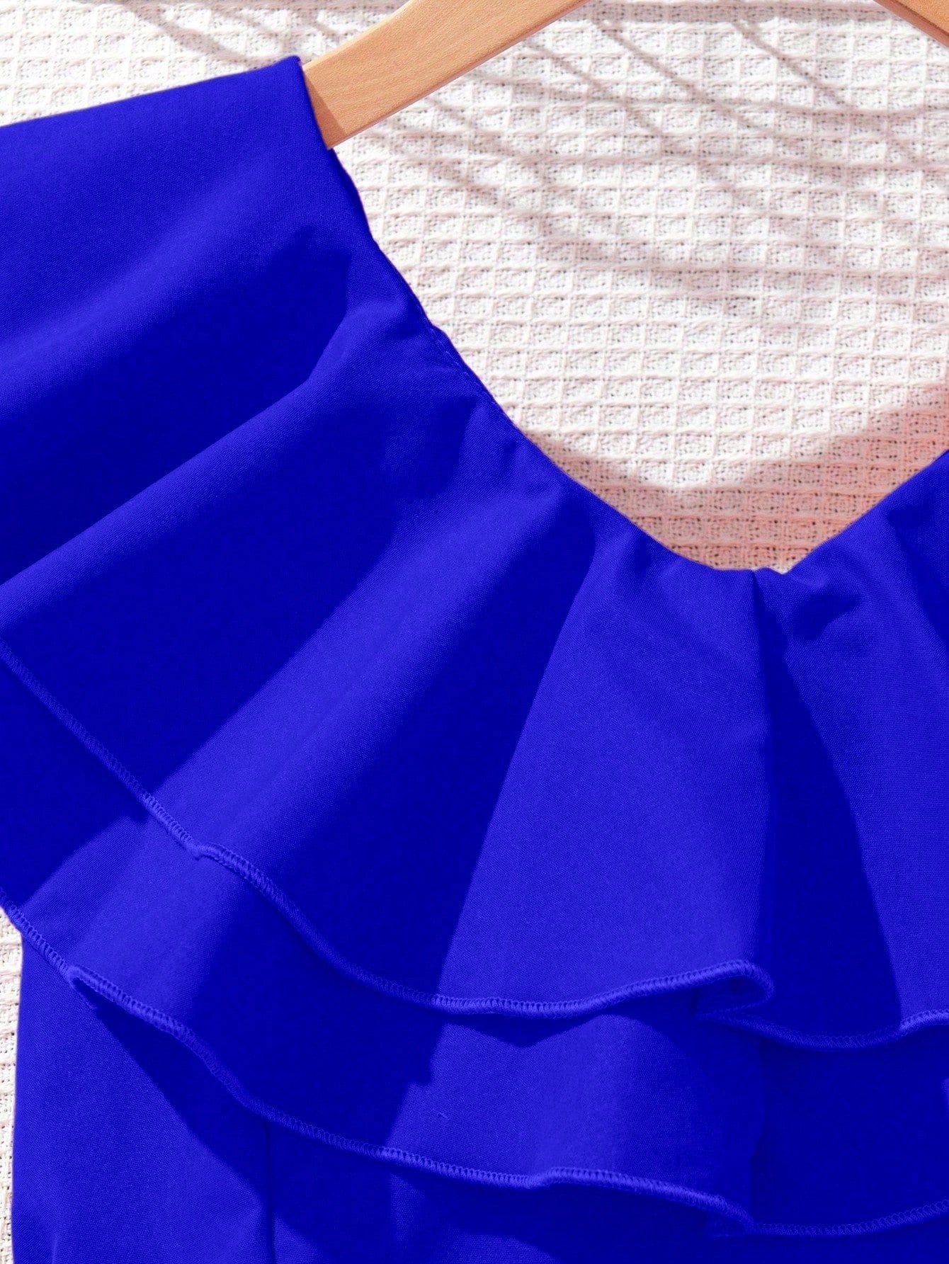 Vestido Azul Con Volantes Y Lazo Para Niña