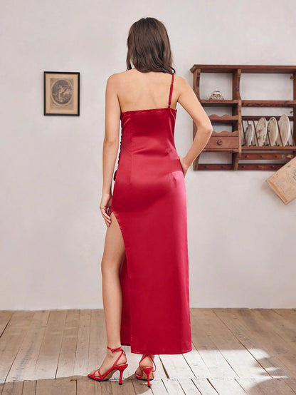 Vestido Rojo Asimétrico Con Abertura Para Adolescente