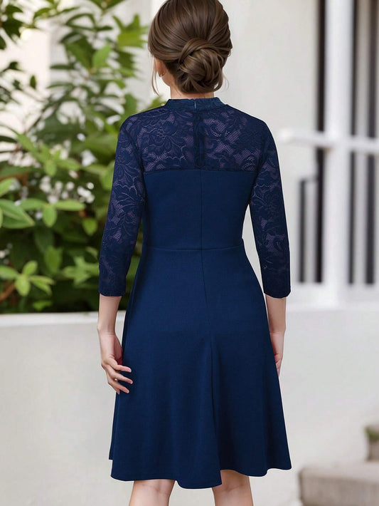 Vestido Azul Con Encaje Elegante Para Niña