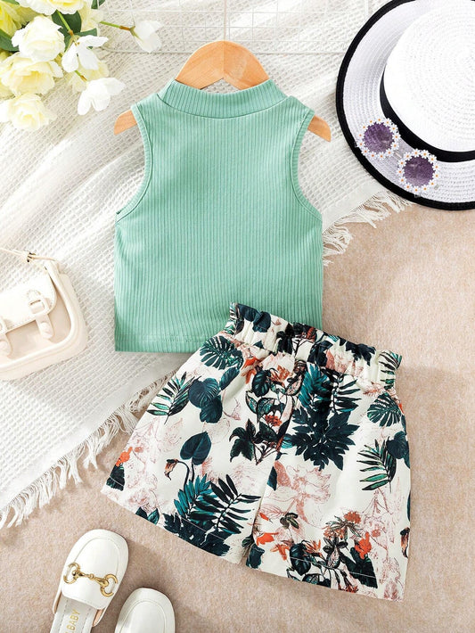 Vista trasera del conjunto con detalles de diseño.
