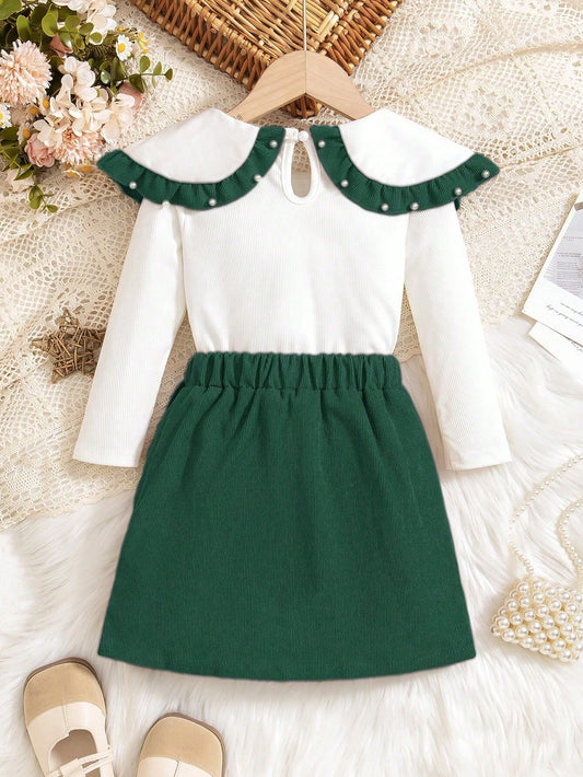 Conjunto con Blusa y Falda Verde con Volantes Para Niña