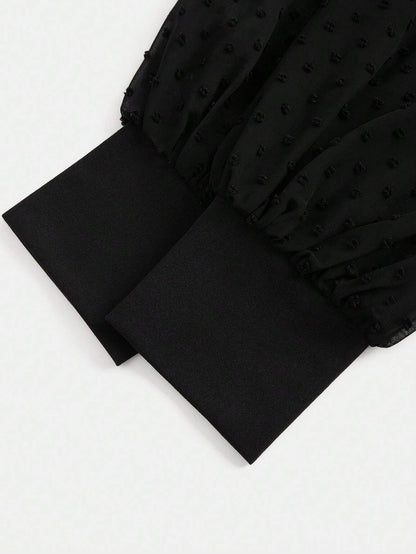 Vestido Negro Con Mangas De Gasa Y Botones Dorados Para Niña