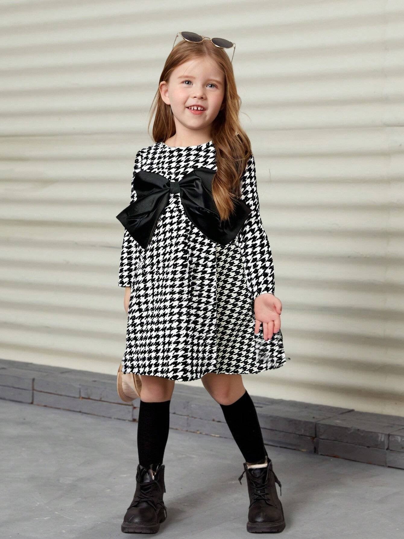 Vestido Blanco Y Negro Con Moño Elegante Para Niña