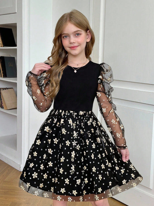 Vestido Negro Con Mangas Transparentes Bordadas Para Niña