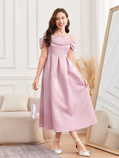 Vestido Rosa Elegante Con Hombros Descubiertos Para Niña