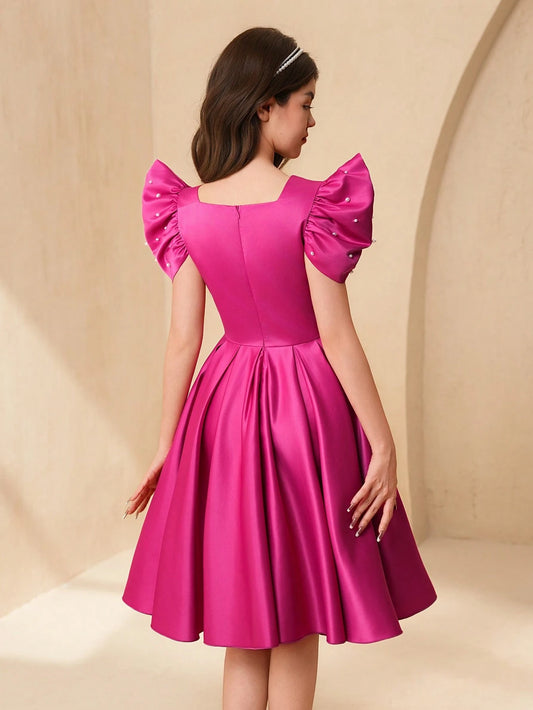 Vestido Rosa Fucsia Con Perlas Y Mangas Volante Para Niña