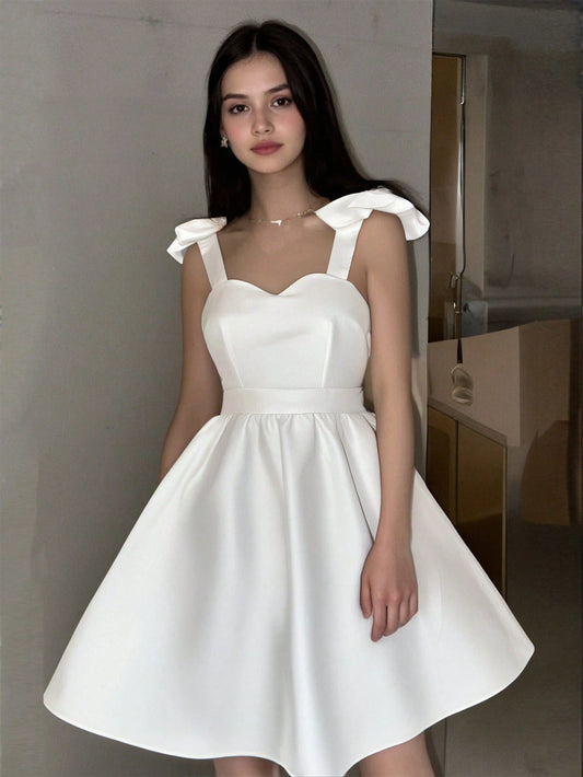 Vestido Blanco Corto Con Lazo Para Niña