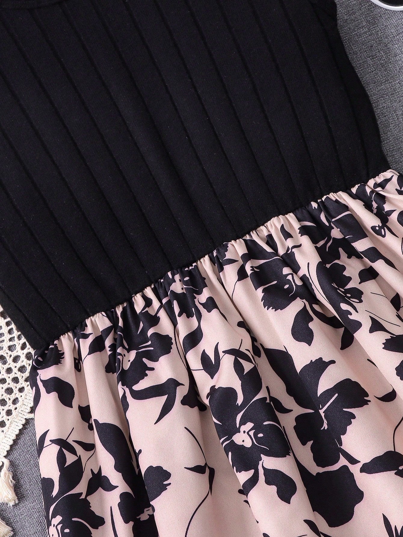 Vestido Sin Mangas Con Falda Floral Para Niña