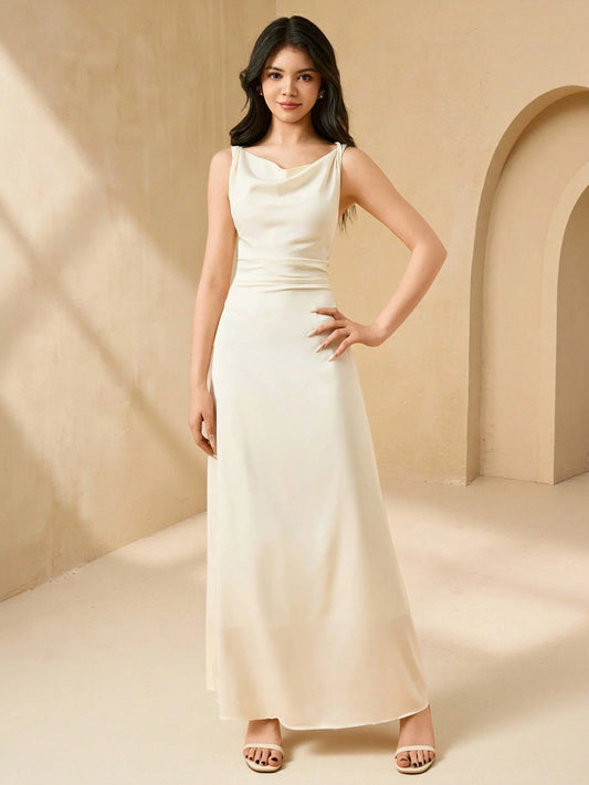 Vestido Elegante En Satén Color Albaricoque Largo
