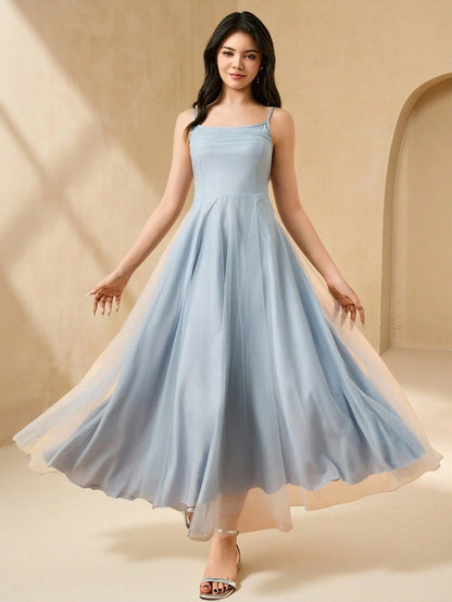 Vestido Azul Largo Con Tirantes Finos Elegante