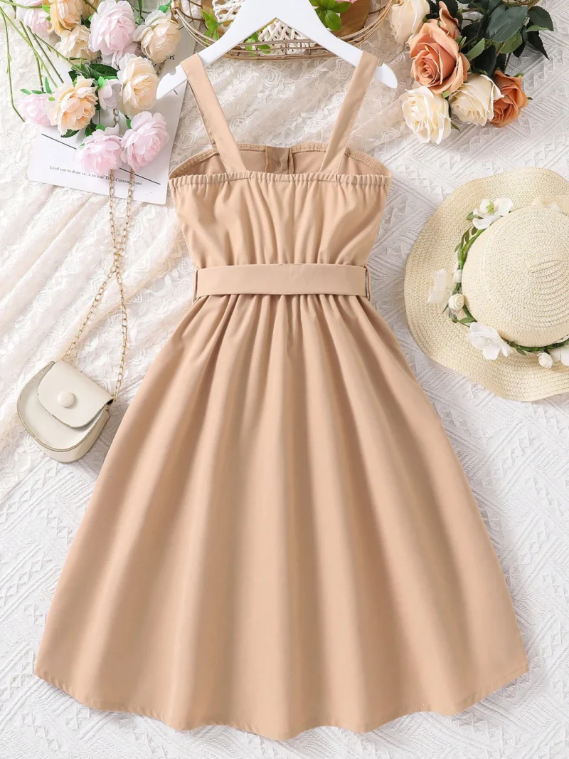 Vestido Beige Para Niña Con Tirantes Y Botones - Imagen 2