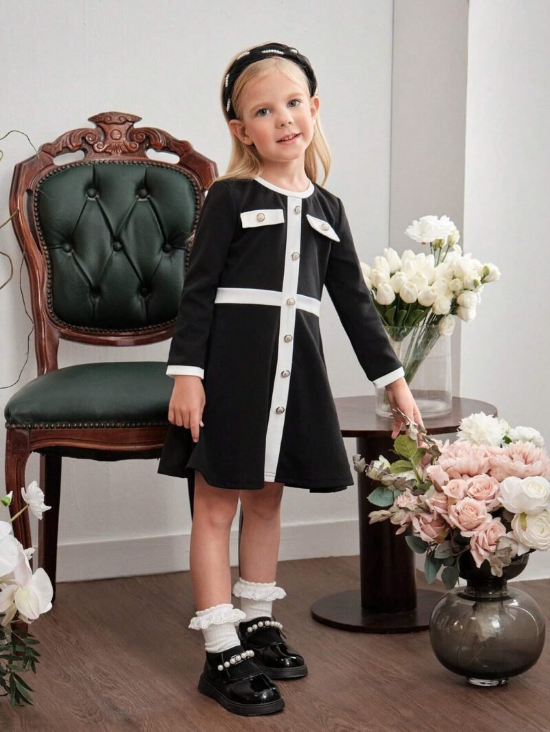 Vestido Negro Elegante De Niña Con Botones - Imagen 3