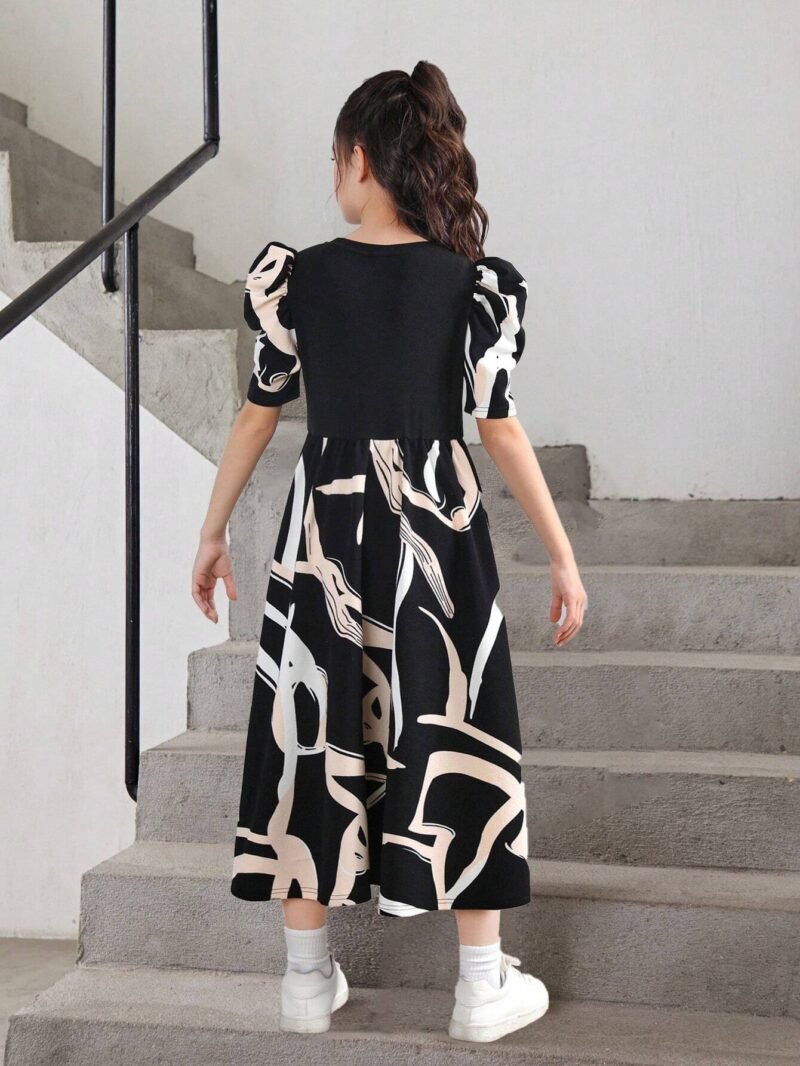 Vestido Negro Geométrico Con Mangas Farol Para Niña - Imagen 2