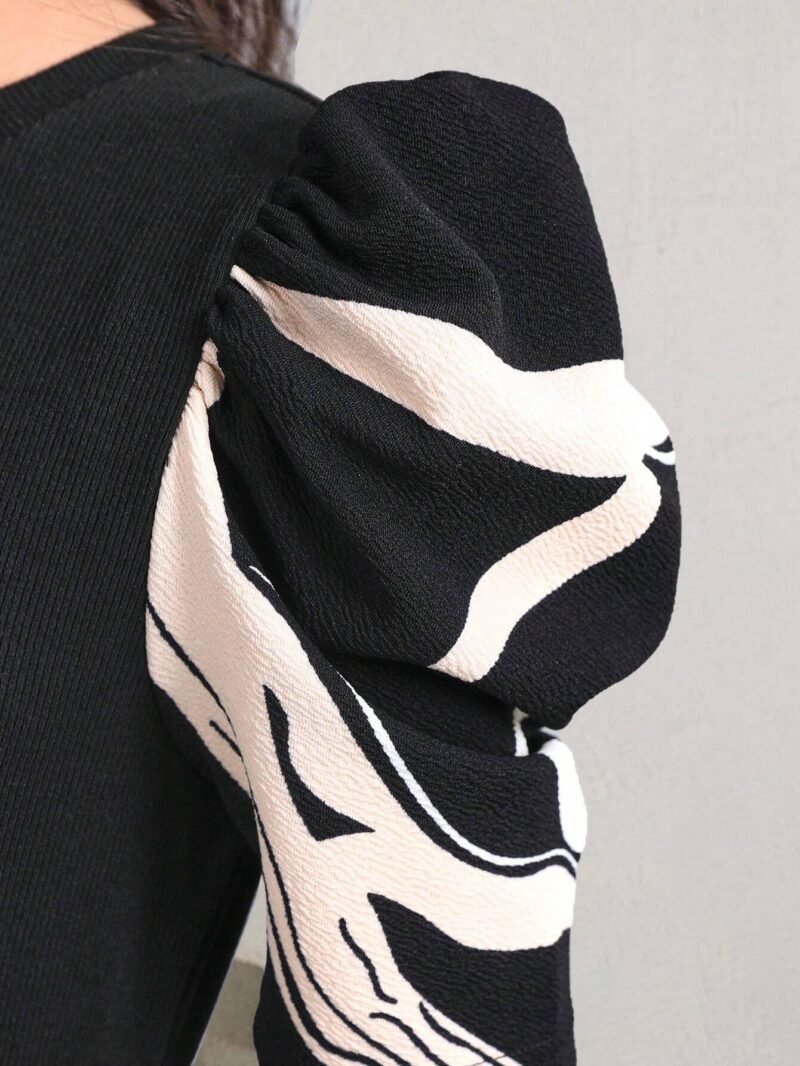 Vestido Negro Geométrico Con Mangas Farol Para Niña - Imagen 4
