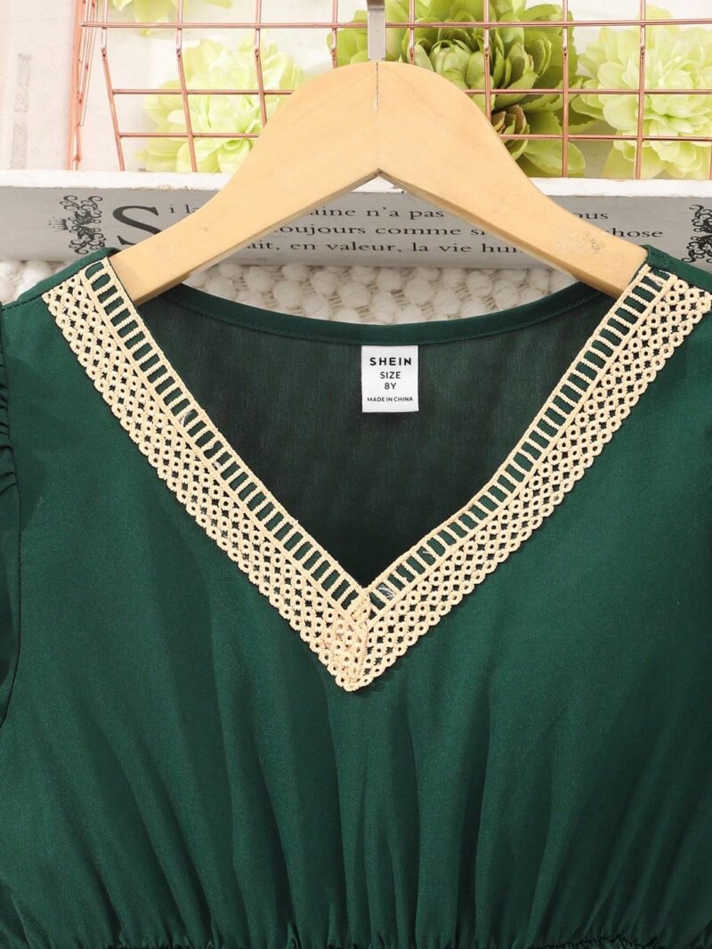 Vestido Verde Oscuro Elegante Con Encaje Para Niña - Imagen 3