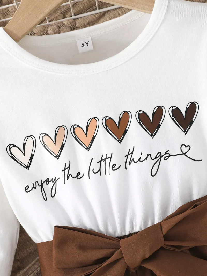 Vestido Blanco Con Moño Marrón Y Corazones Para Niña - Imagen 3