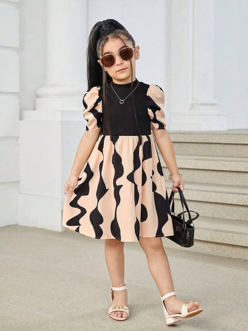 Vestido Negro Con Estampado Gráfico Para Niña Con Manga Farol