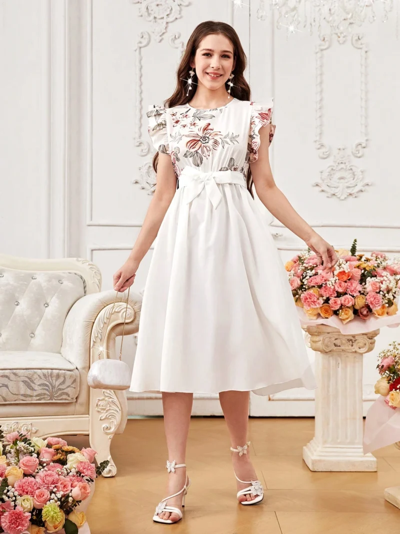 Vestido Elegante Blanco Con Flores Para Niña Y Cinturón De Lazo