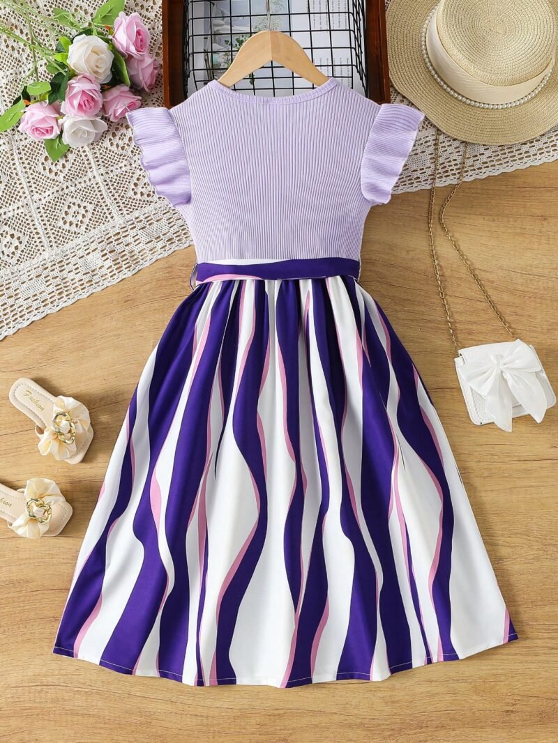 Vestido Morado Con Volantes Y Estampado Geométrico Para Niña - Imagen 2