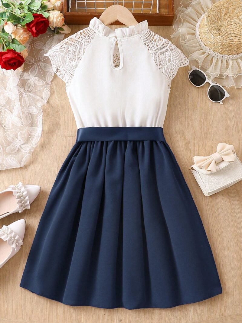 Vestido Azul Para Niña Con Encaje En Contraste - Imagen 2
