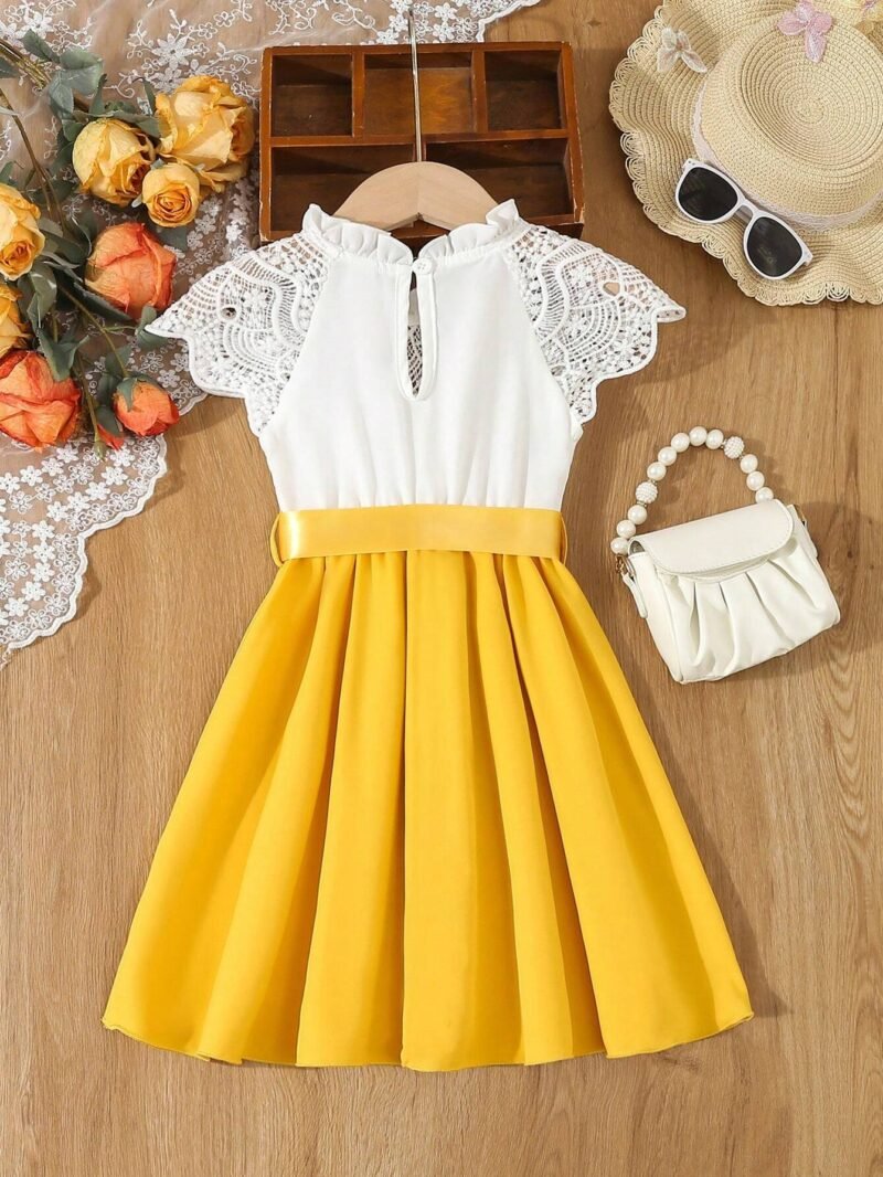 Vestido Amarillo Para Niña Con Encaje En Contraste - Imagen 2