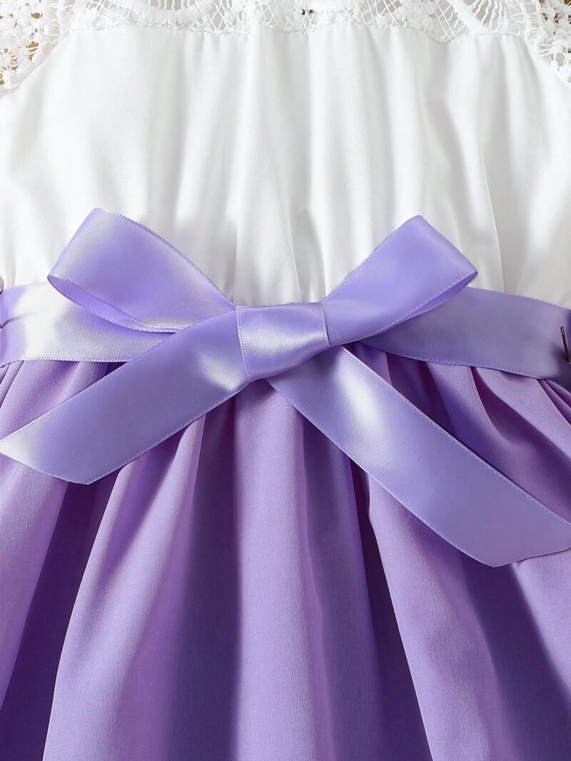Vestido Morado Para Niña Con Encaje En Contraste - Imagen 4