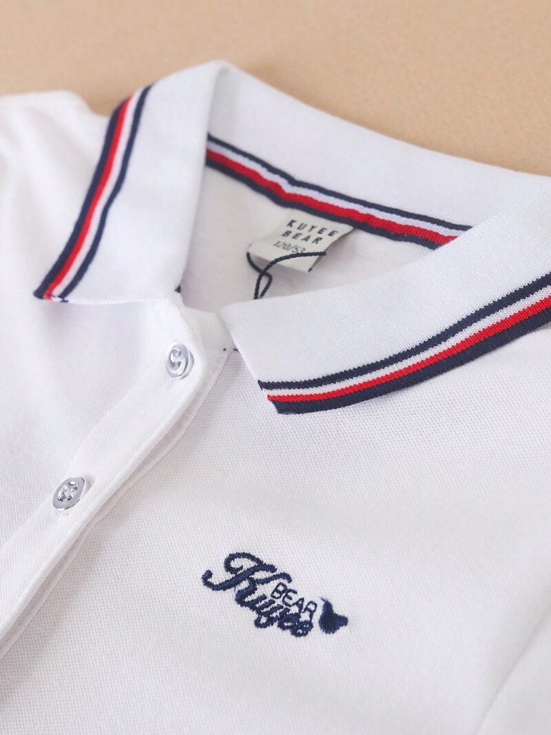 Vestido Tipo Polo Blanco Con Bordado Para Niña - Imagen 3