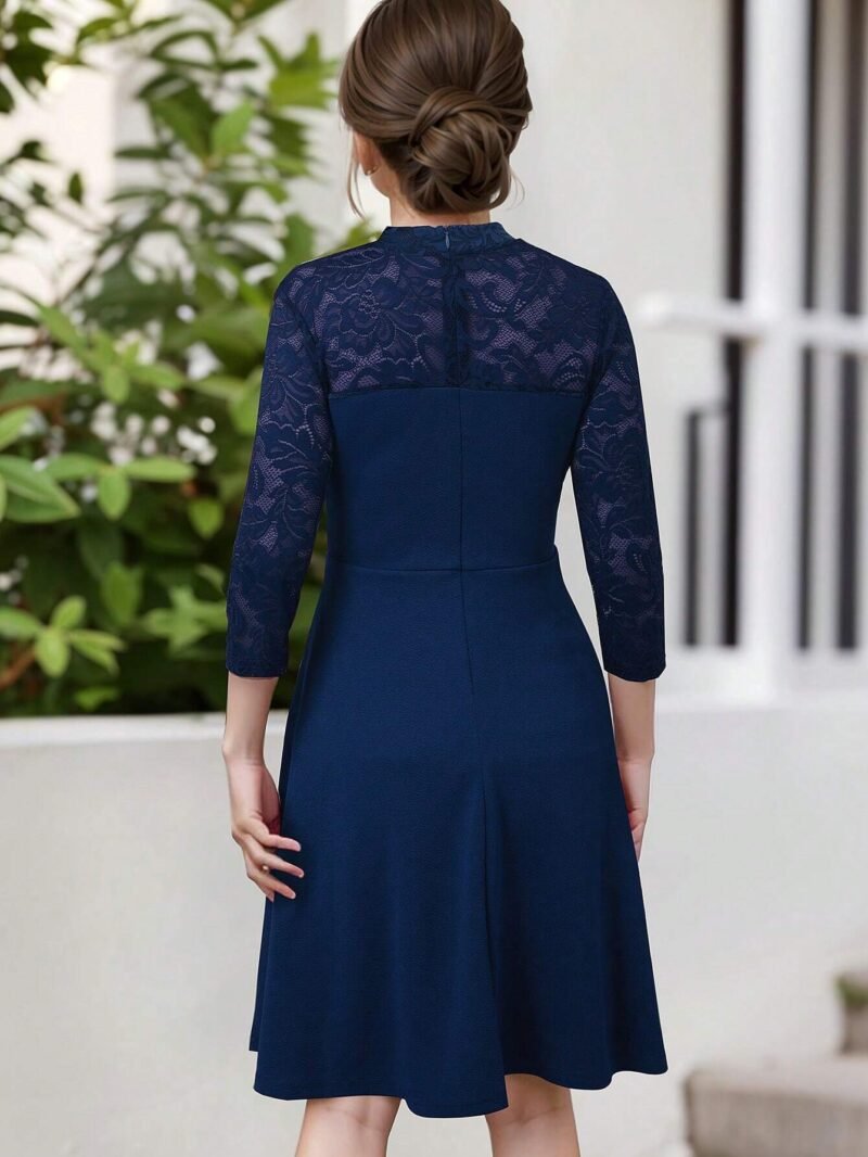 Vestido Azul Con Encaje Elegante Para Niña - Imagen 2
